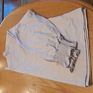 Women's size 4x long sleeve oatmeal color T-shirt with elastic cuffs.